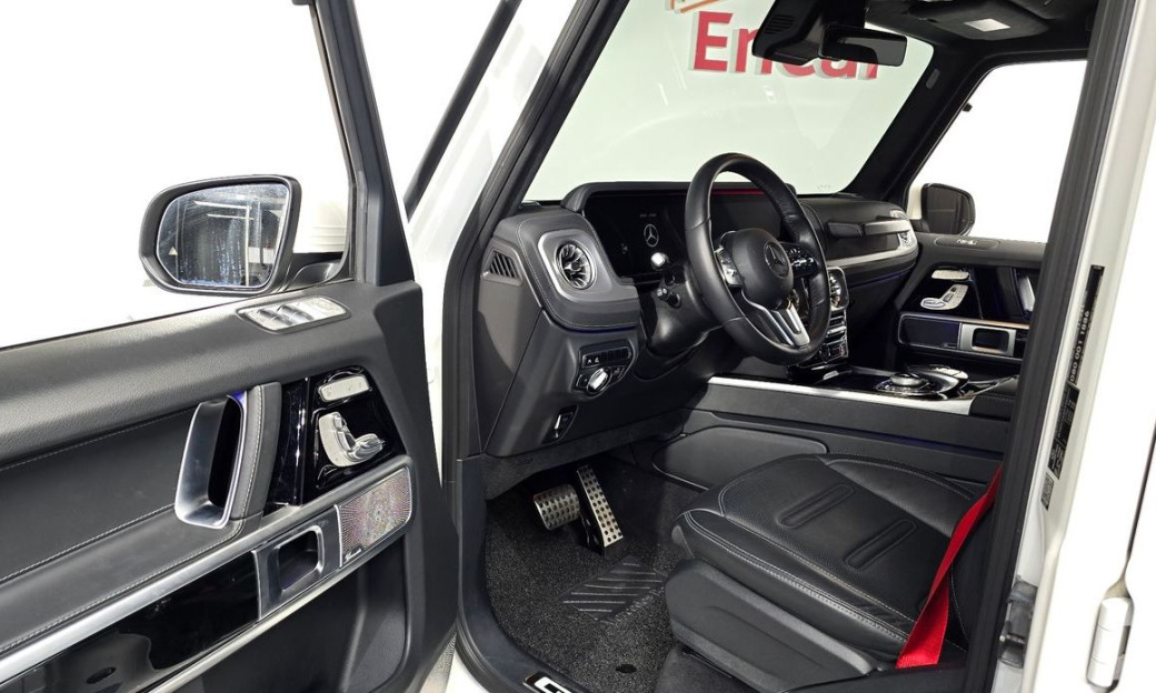 Mercedes-Benz G-Class G400d, 2023