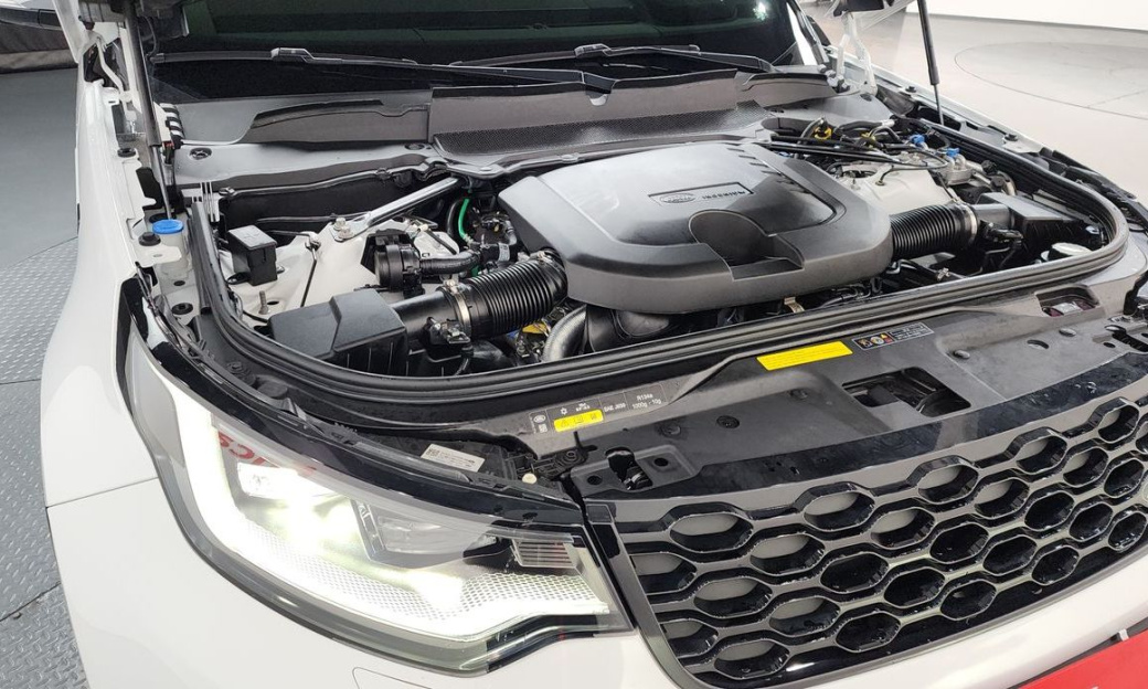 Land Rover Discovery D300 Dynamic HSE, 2024