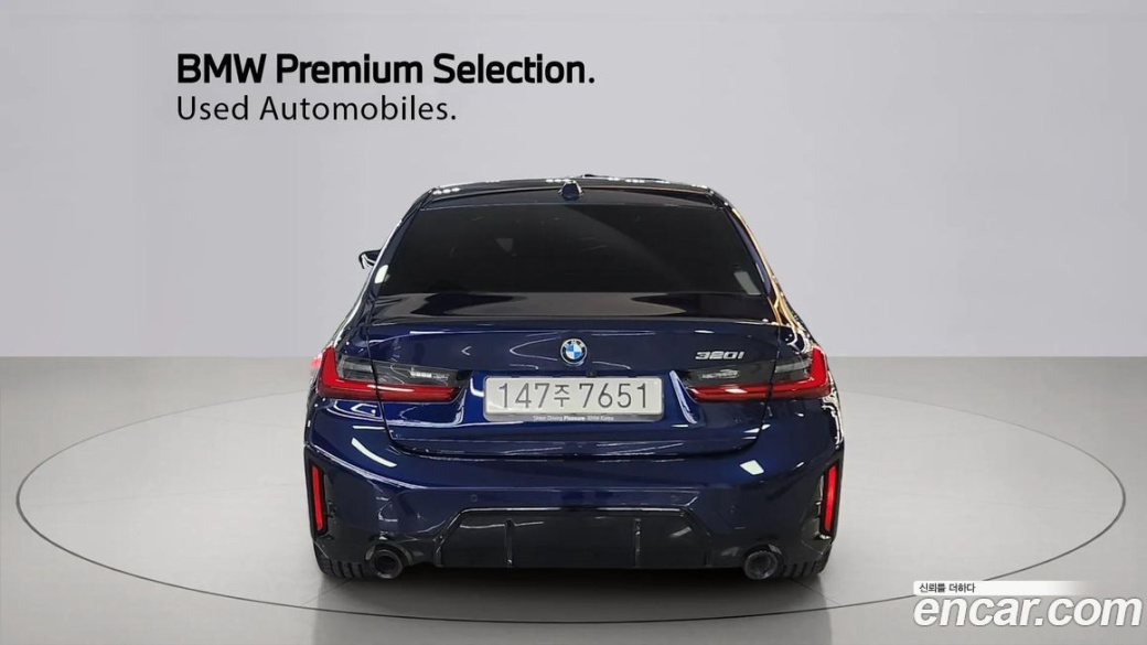 BMW 3-Series 320i M Sport, 2025
