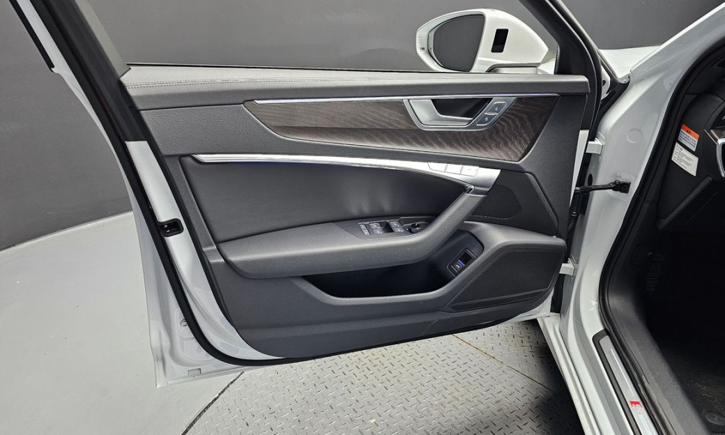 Audi A6 45 TFSI Premium, 2023