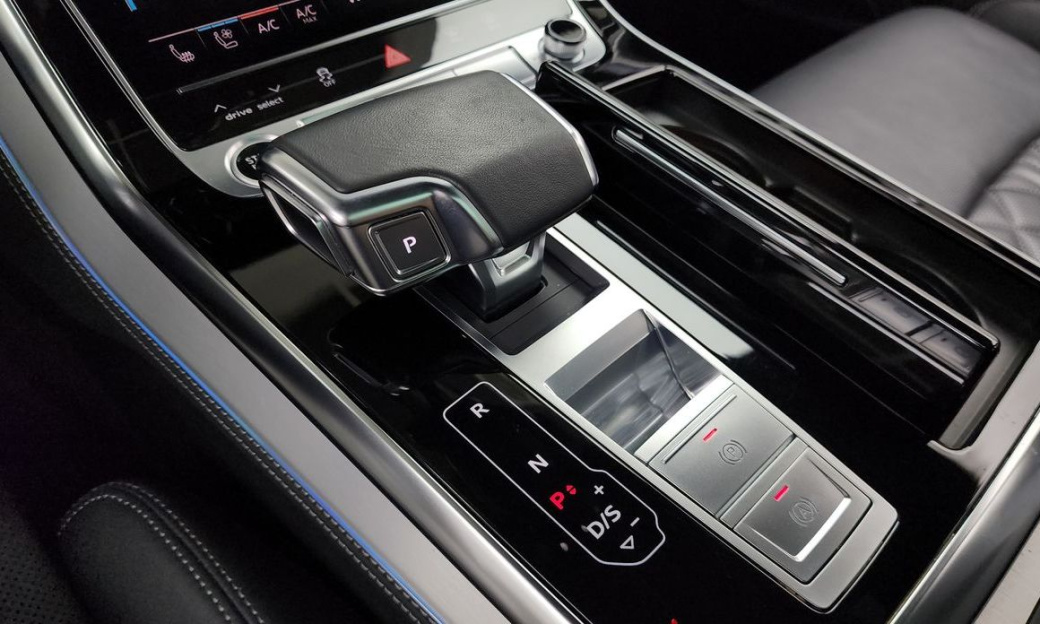 Audi Q7 55 TFSI Quattro Premium, 2022