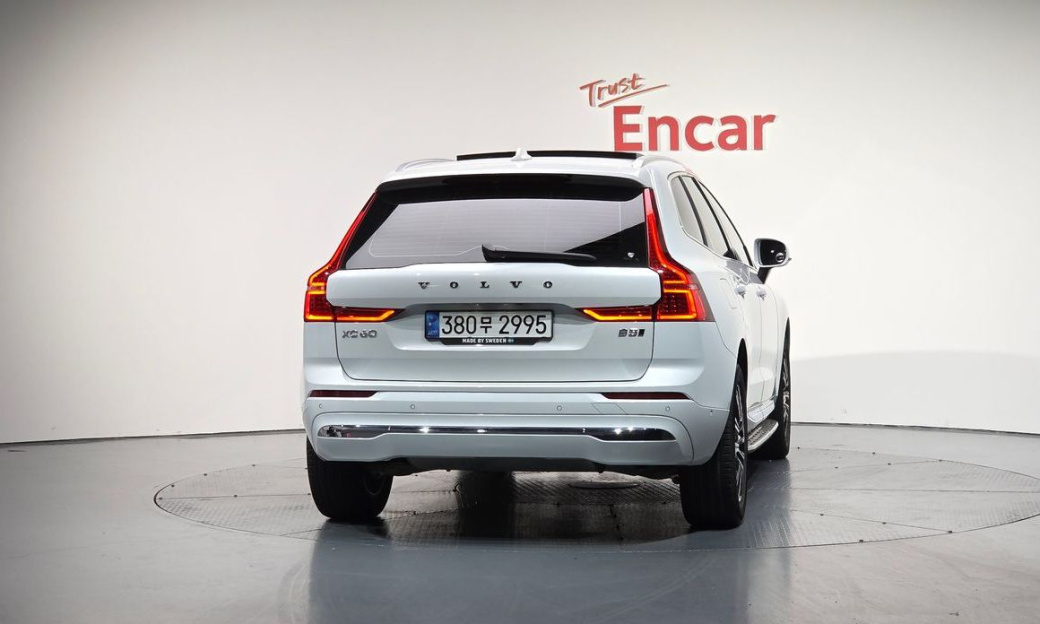 Volvo XC60 B5 Inscription, 2022