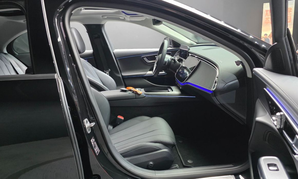 Mercedes-Benz E-Class E200 Avantgarde, 2025
