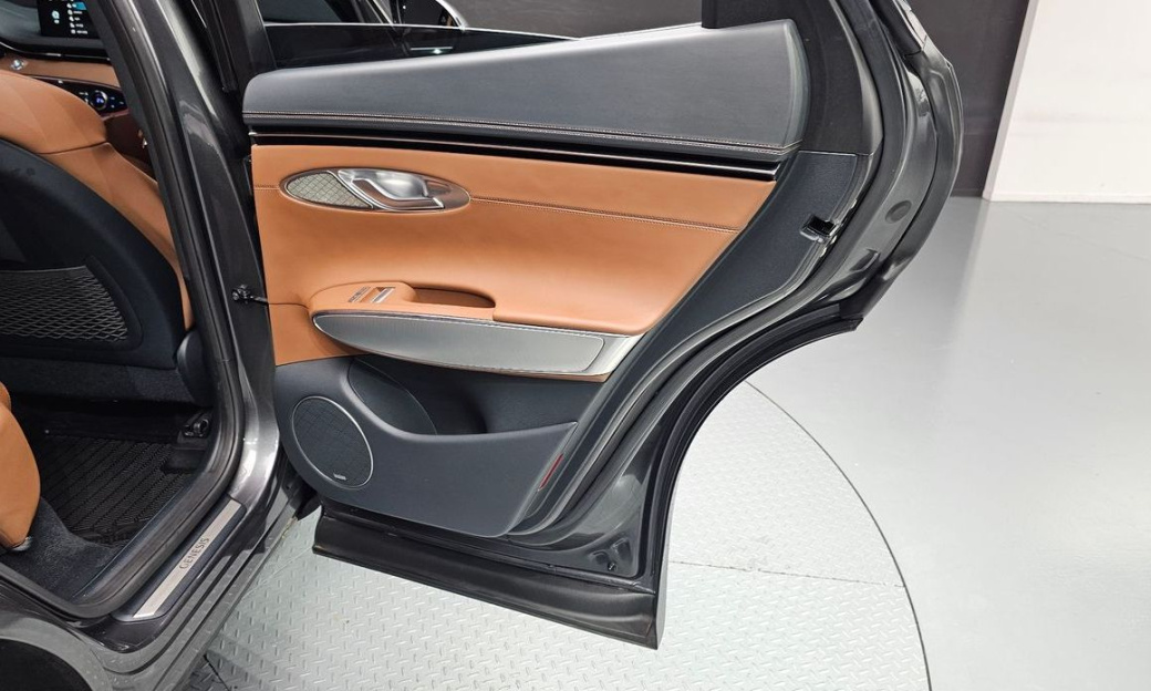 Genesis GV70 2.5T Gasoline 2WD, 2023