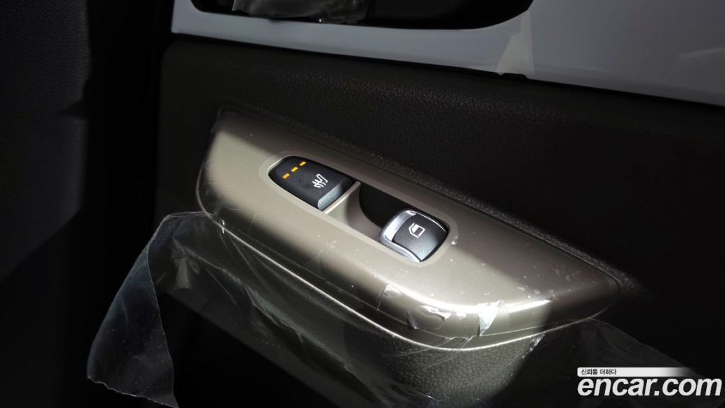 Kia Carnival 9-Seater Prestige, 2024