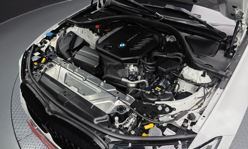 BMW 3-Series 320d Touring M Sport, 2022