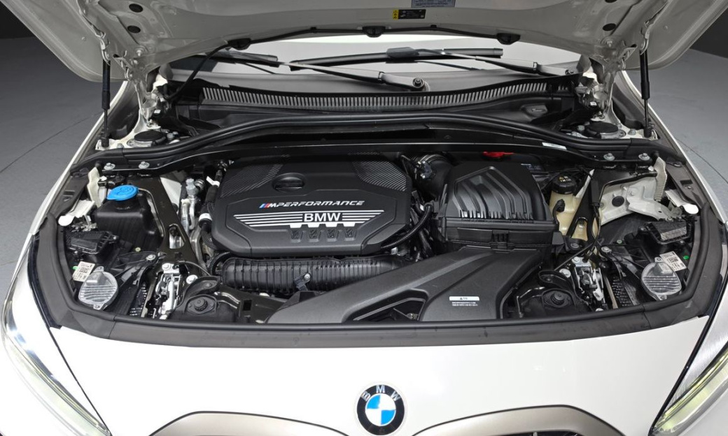 BMW 1-Series M135i xDrive, 2023