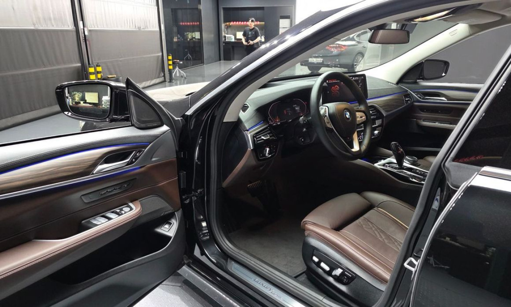 BMW Gran Turismo 630i xDrive Luxury, 2024