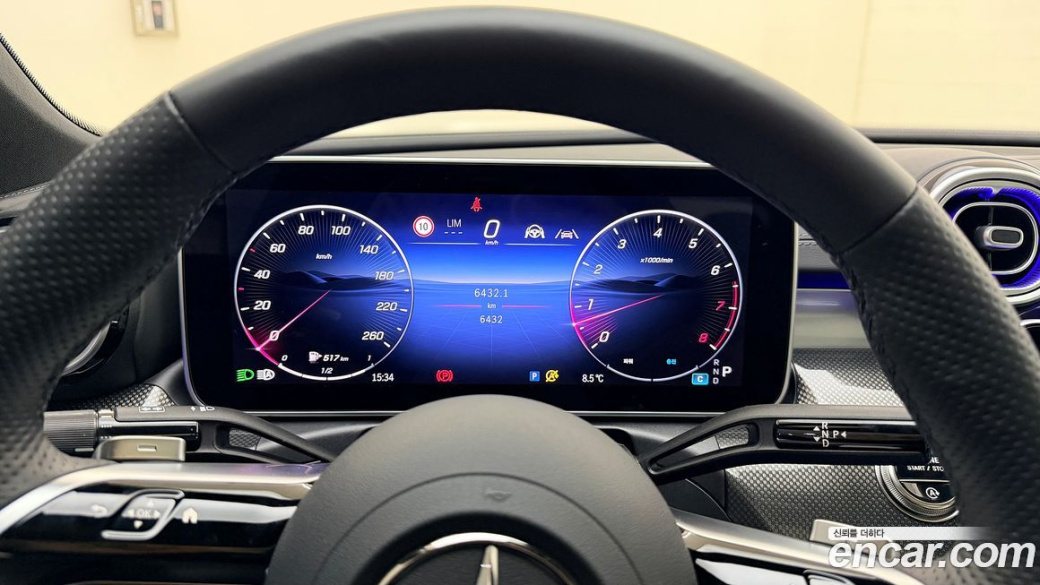 Mercedes-Benz C-Class C200 AMG Line, 2025