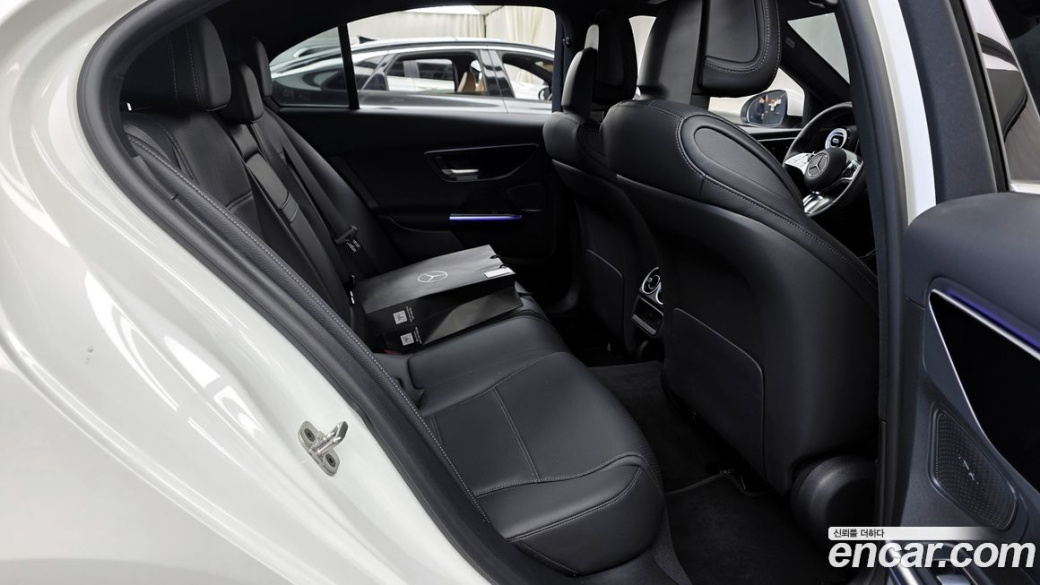 Mercedes-Benz C-Class C200 Avantgarde, 2025