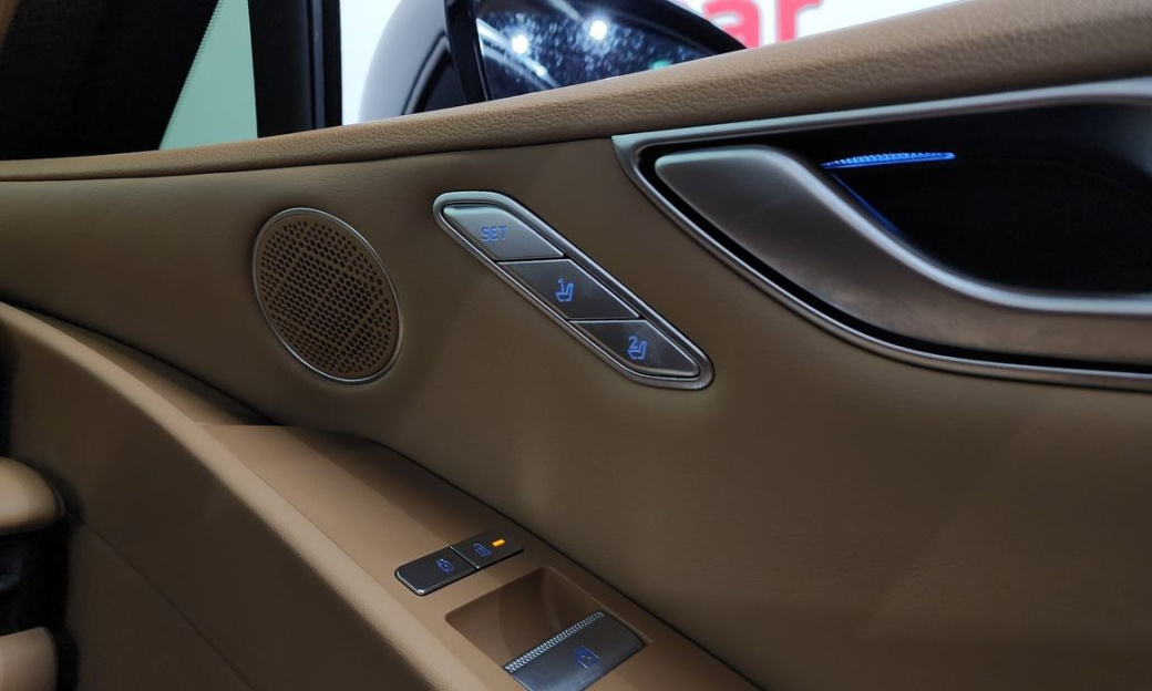 Genesis G80 Gasoline 2.5 Turbo AWD, 2025