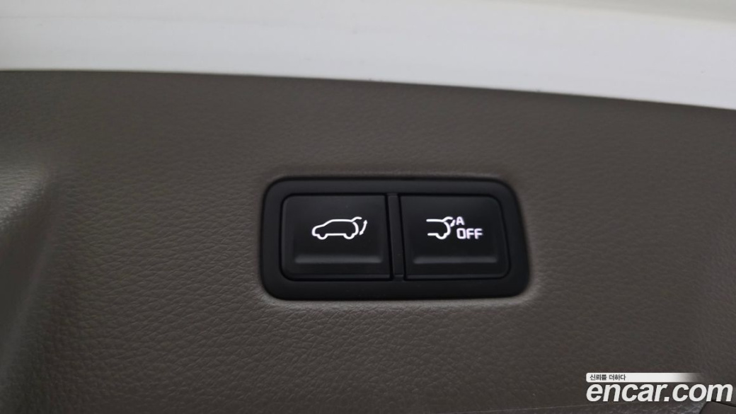 Kia Carnival 9-Seater Signature, 2023