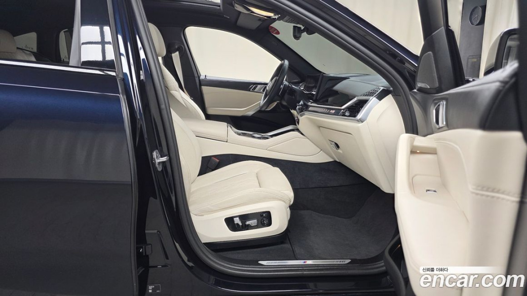 BMW X6 xDrive40i M Sport, 2025