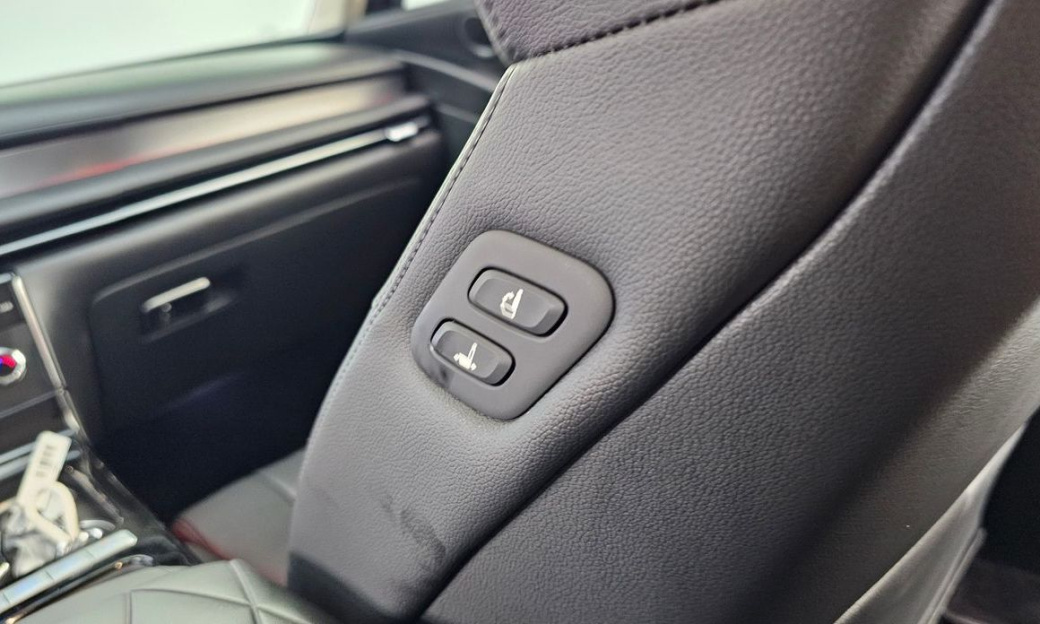 Genesis G80 Gasoline 2.5 Turbo AWD, 2025