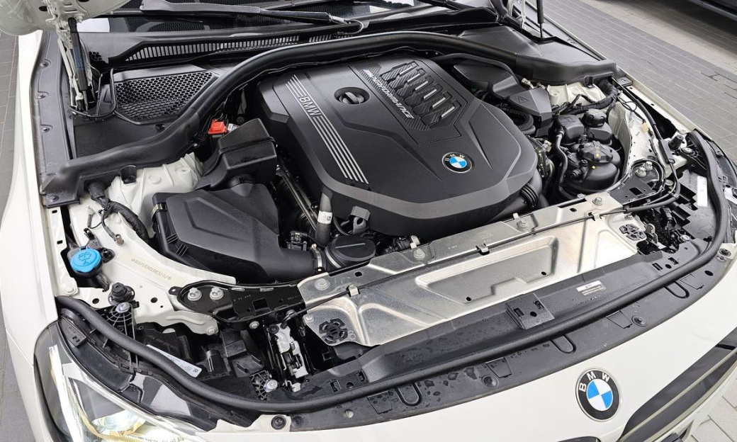 BMW 2-Series M240i xDrive Coupe, 2024