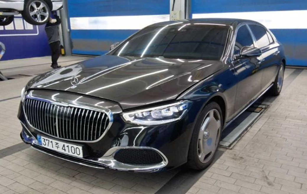 Mercedes-Benz S-Class Maybach S580 4MATIC, 2023