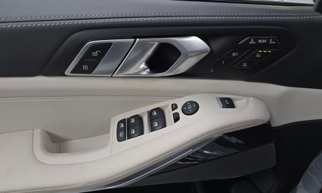 BMW X7 xDrive 40d M Sport 7 STR, 2026