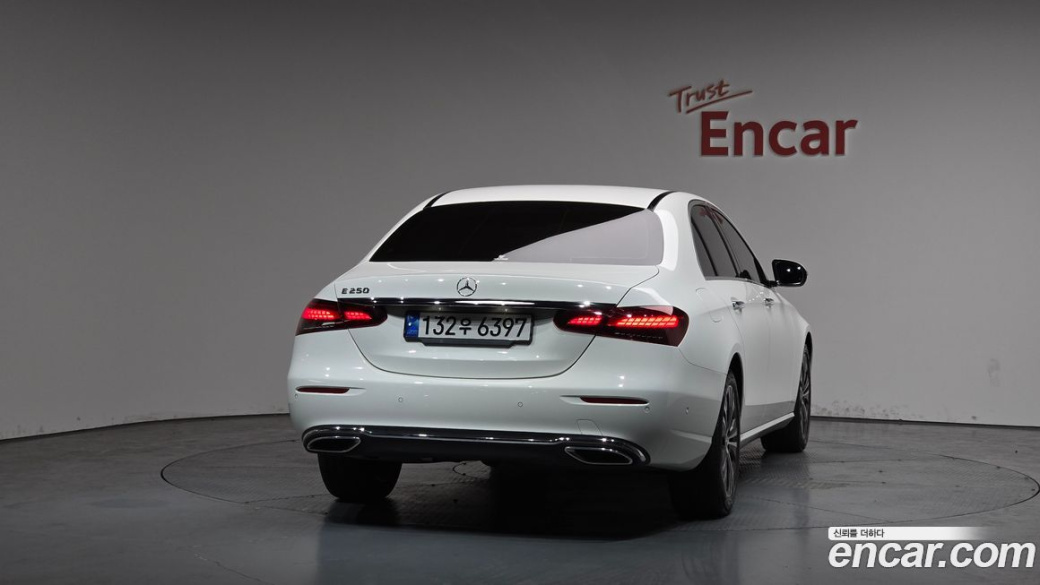 Mercedes-Benz E-Class E250 Avantgarde, 2022