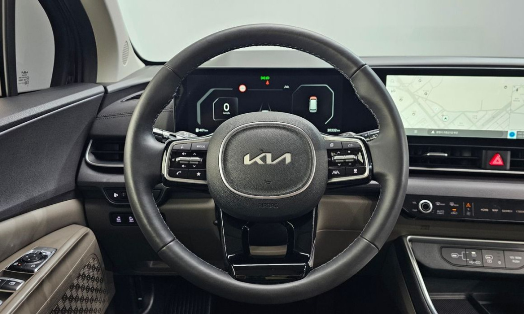 Kia Carnival 9-Seater Noblesse, 2025