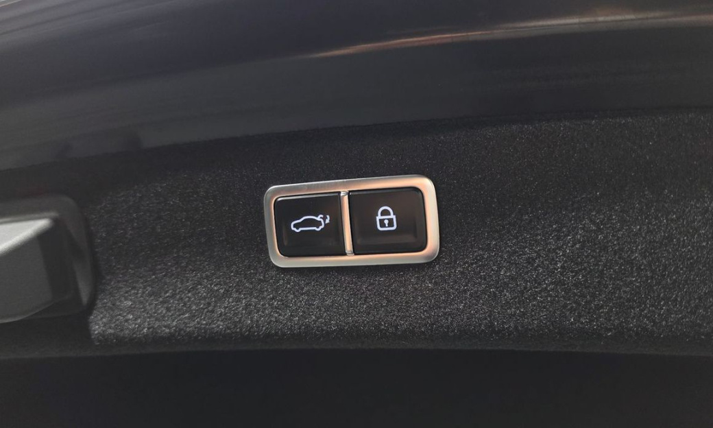 Genesis G80 Gasoline 2.5 Turbo AWD, 2025