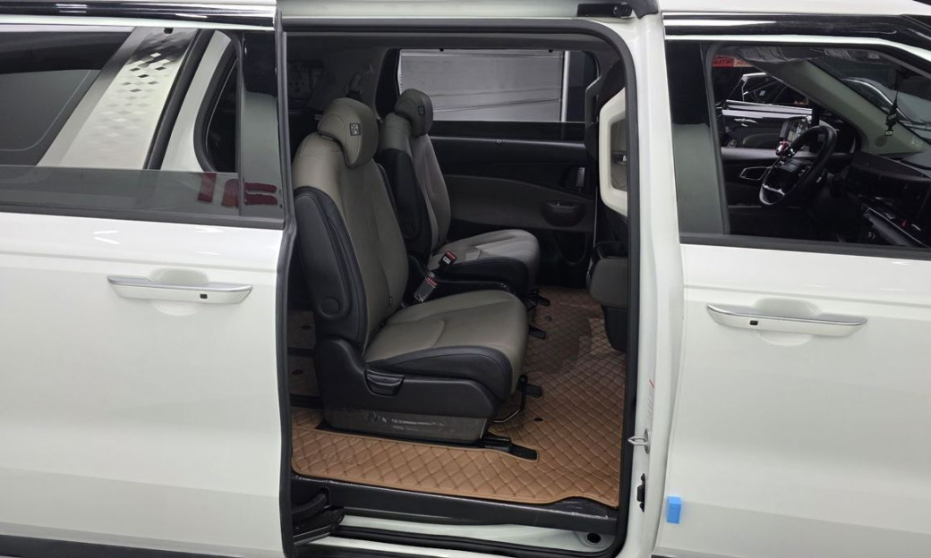 Kia Carnival 9-Seater Noblesse, 2025