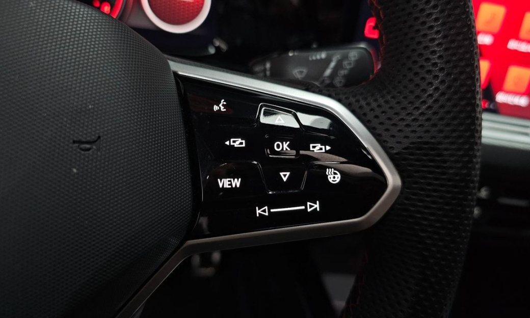 Volkswagen Golf 2.0 GTI, 2024