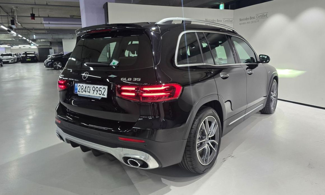 Mercedes-Benz GLB-Class AMG GLB35 4MATIC, 2025