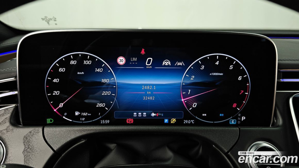 Mercedes-Benz E-Class E200 Avantgarde, 2024