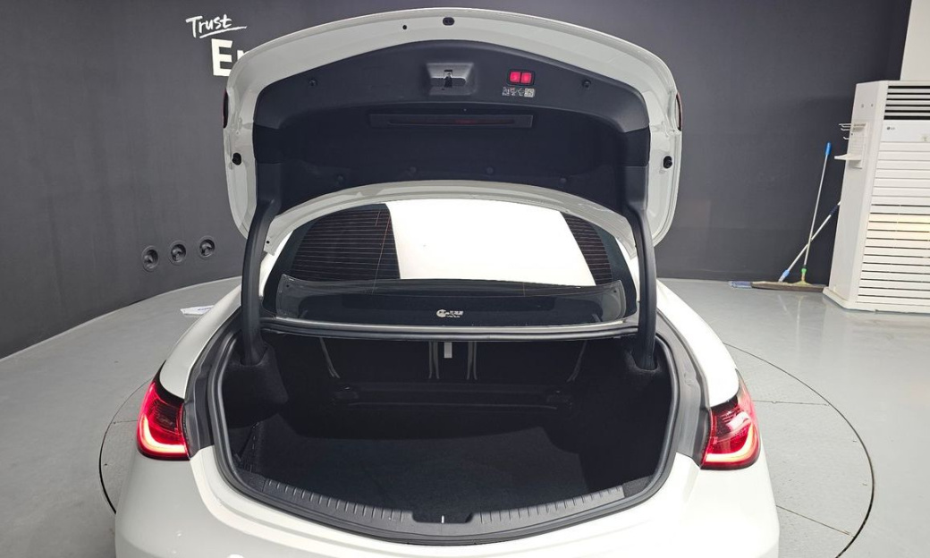 Mercedes-Benz CLE-Class CLE200 Coupe, 2024