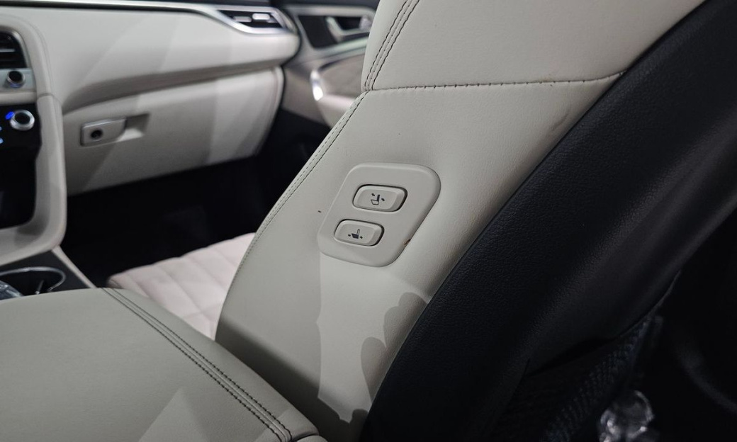 Genesis G70 Gasoline 2.5T 4WD, 2024