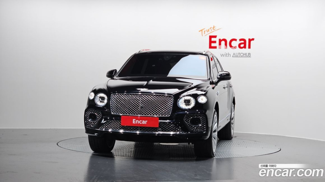 Bentley Bentayga 4.0 V8 Azure, 2023
