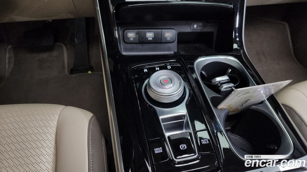 Kia Carnival 9-Seater Signature, 2023