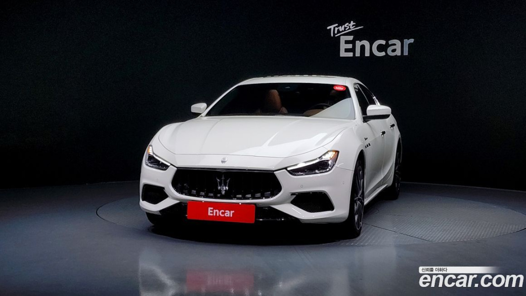 Maserati Ghibli 3.0 Modena, 2022