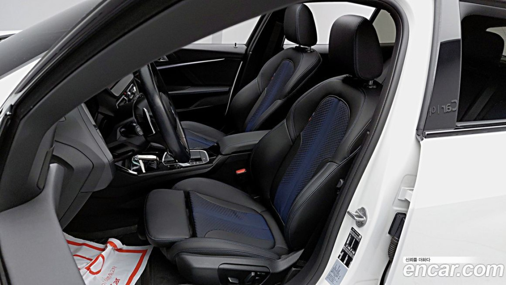 BMW 1-Series 120i M Sports, 2023