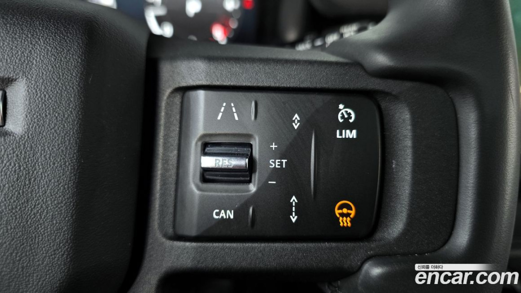 Land Rover Defender 110 D300 75th Edition, 2023