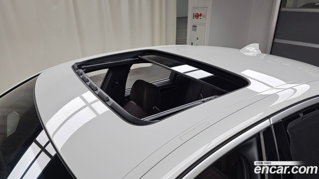 BMW 5-Series 530i M Sport Package, 2023
