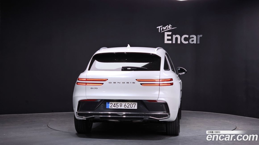 Genesis GV70 2.5T Gasoline 2WD, 2025