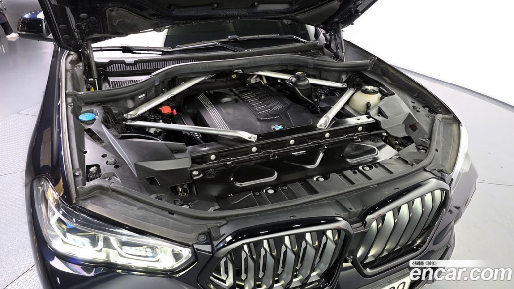 BMW X6 xDrive40i M Sport, 2022