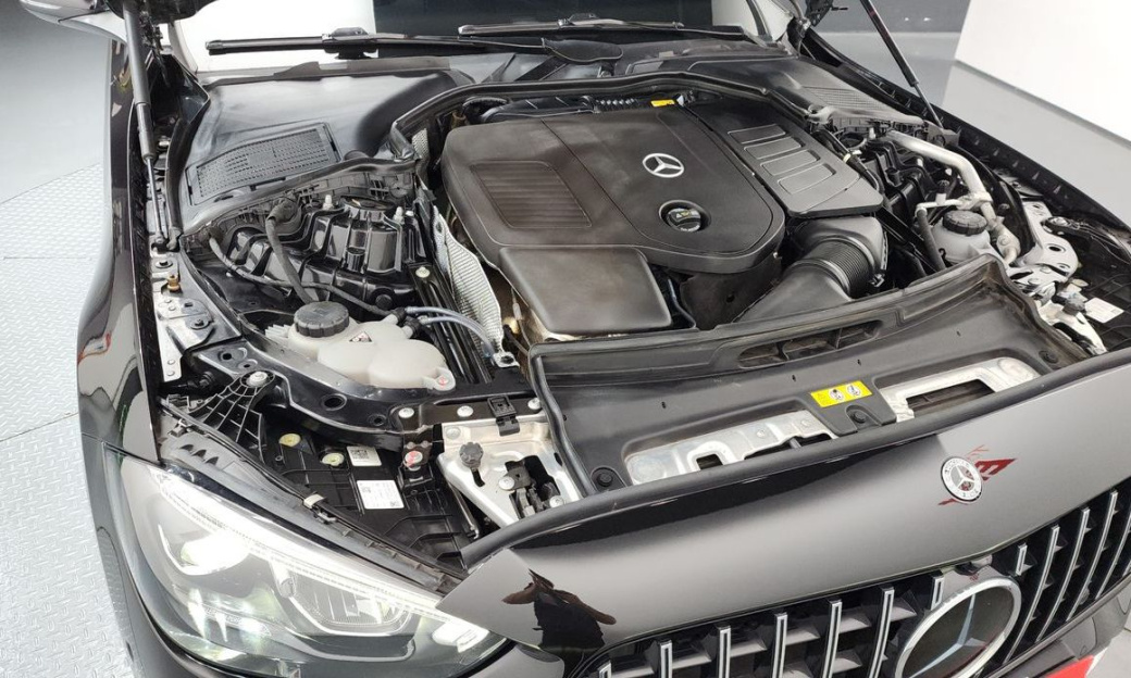 Mercedes-Benz C-Class C300 4MATIC Avantgarde, 2024