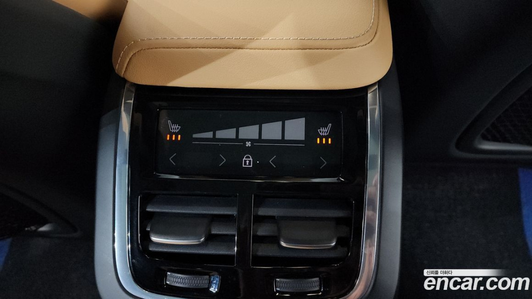 Volvo XC60 B5 Inscription, 2022