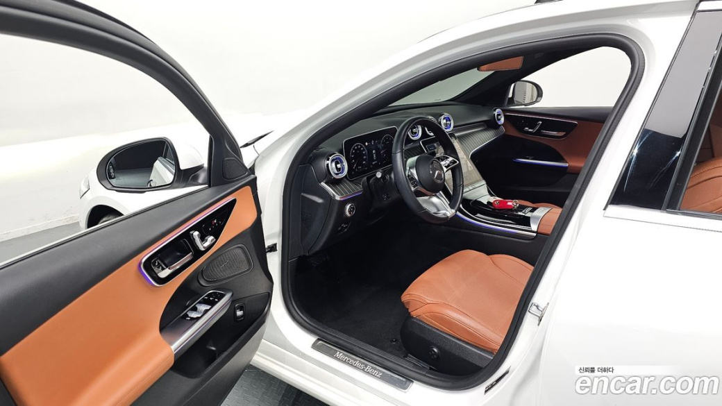 Mercedes-Benz C-Class C300 4MATIC Avantgarde, 2023