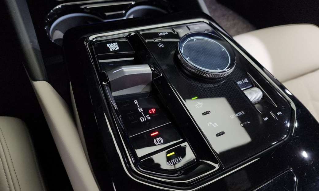 BMW 5-Series 520i M Sport, 2024