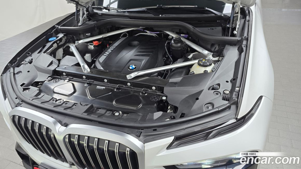 BMW X7 xDrive 40i M Sport 6STR, 2025