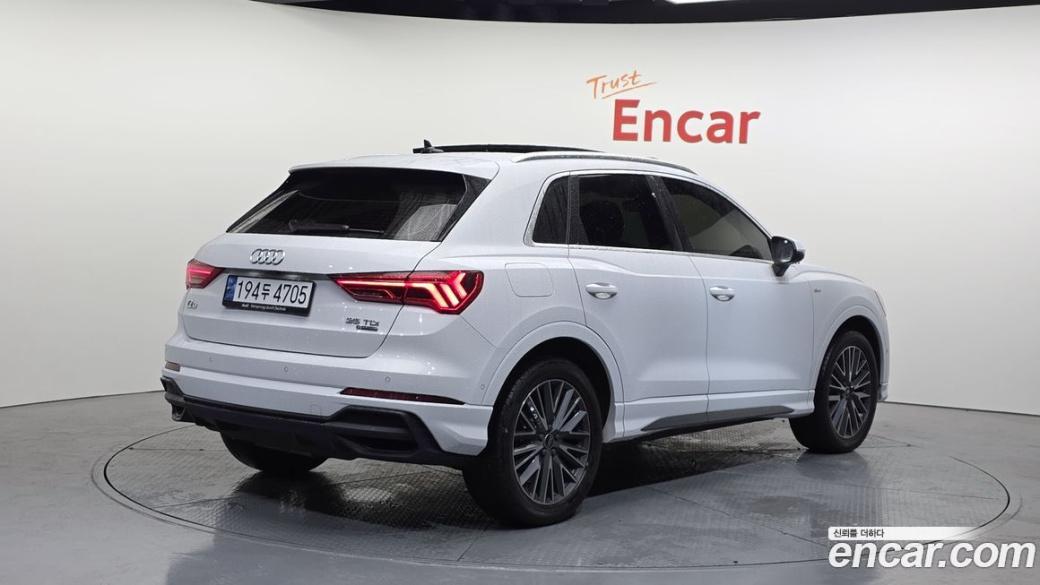 Audi Q3 35 TDI Quattro Premium, 2023