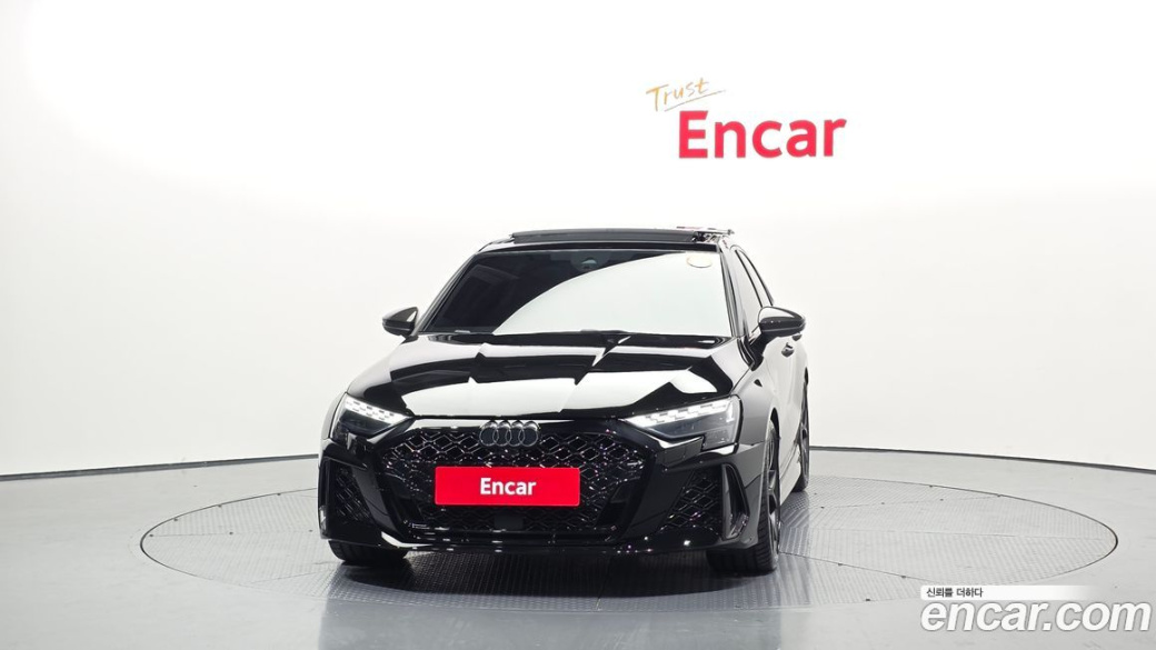Audi RS3 2.5 TFSI Quattro Carbon Edition, 2025