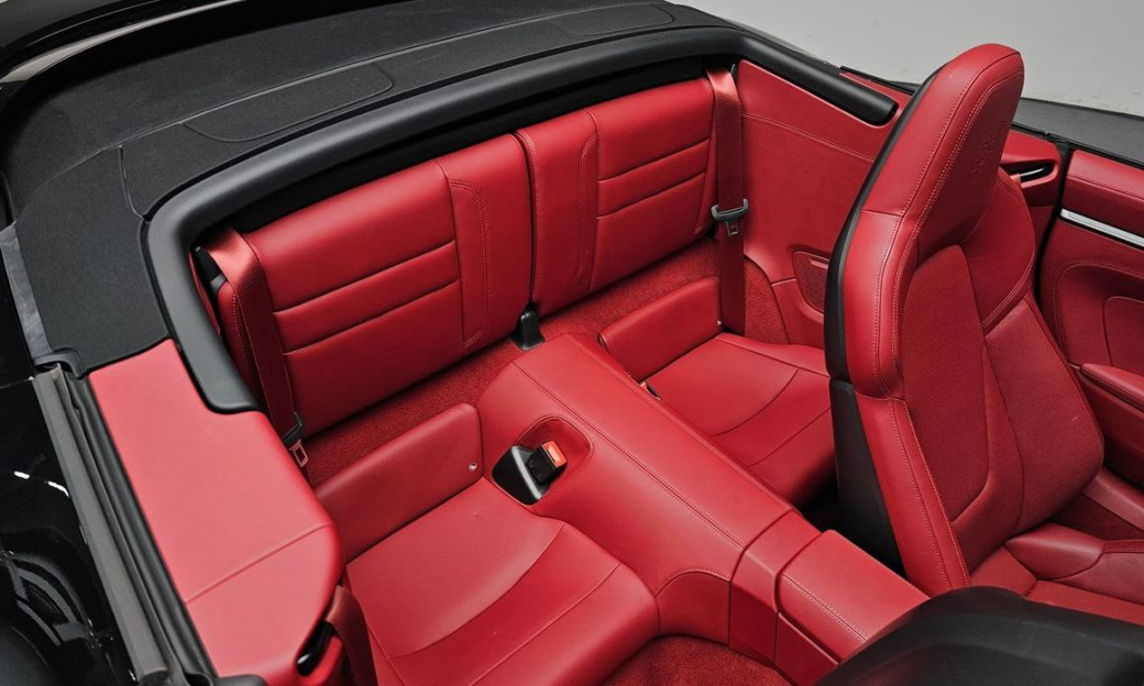 Porsche 911 Carrera S Cabriolet, 2024