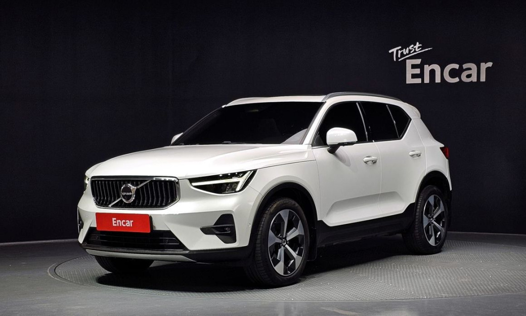 Volvo XC40 B4 Ultimate Bright, 2023