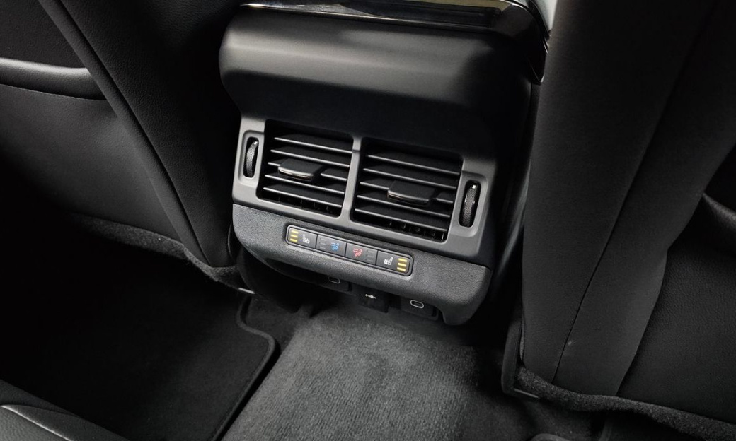 Land Rover Range Rover Evoque P250 Dynamic SE, 2025