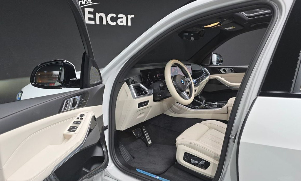 BMW X5 xDrive 40i M Sport, 2025