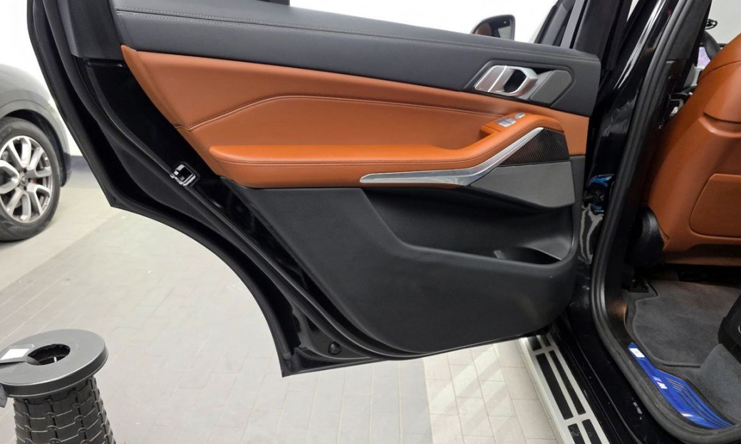 BMW X7 xDrive 40d M Sport 6STR, 2025